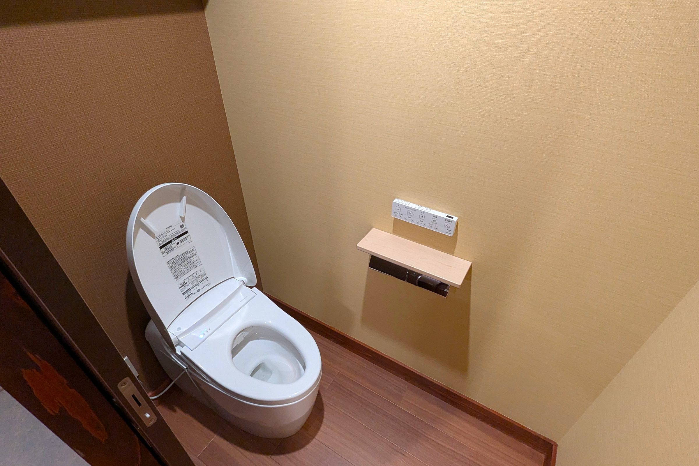 【2025年リニューアル】禁煙デラックスツイン｜シャワー (4)